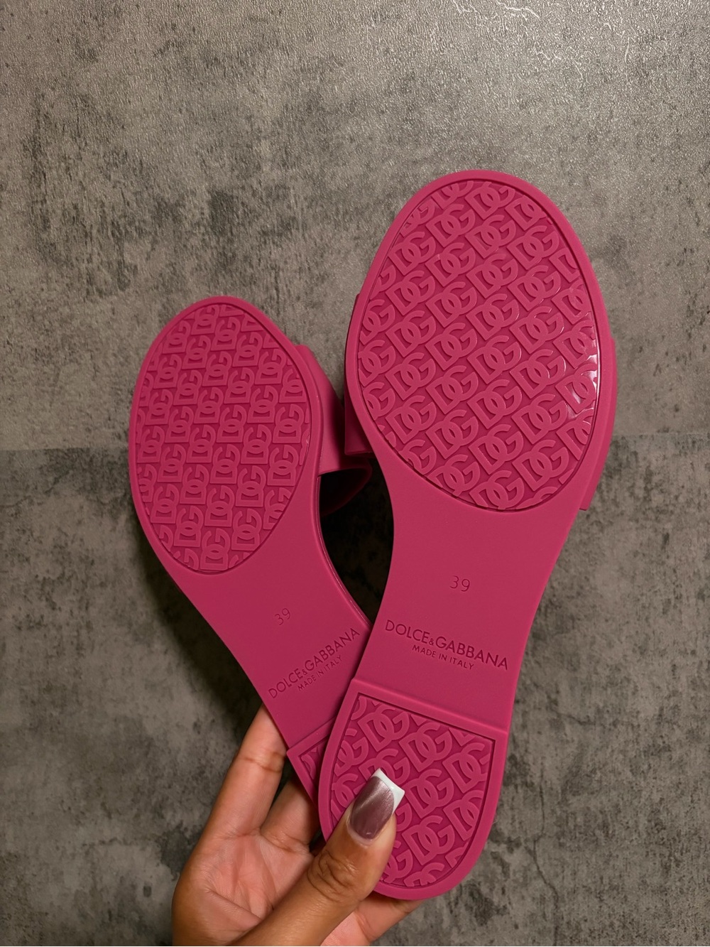 Dolce & Gabbana Hot Pink Logo Slide Sandals - Picture 3 of 3